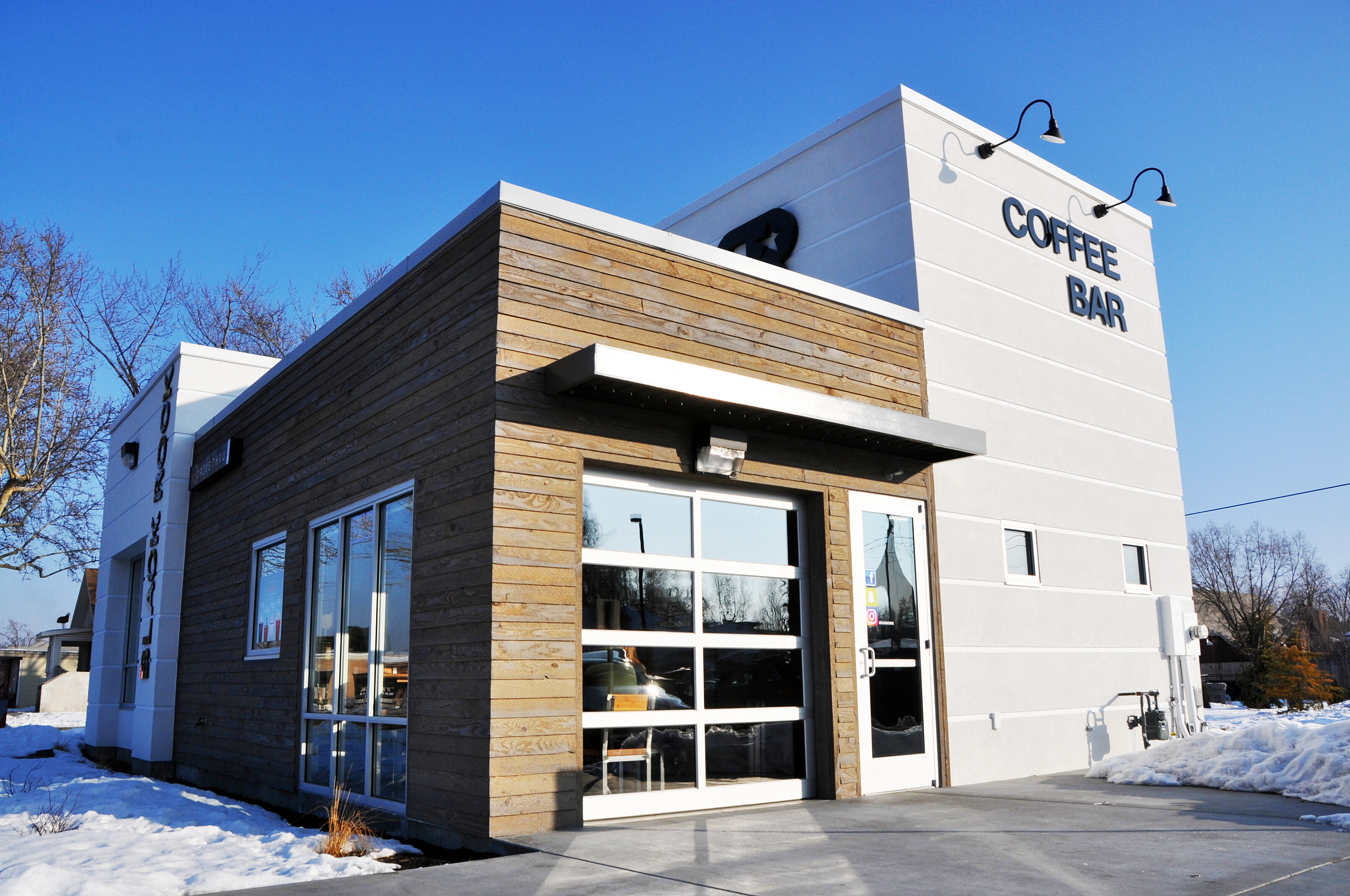 AquaFir™ Reclaimed Barn Wood Alternative Black Rock Coffee