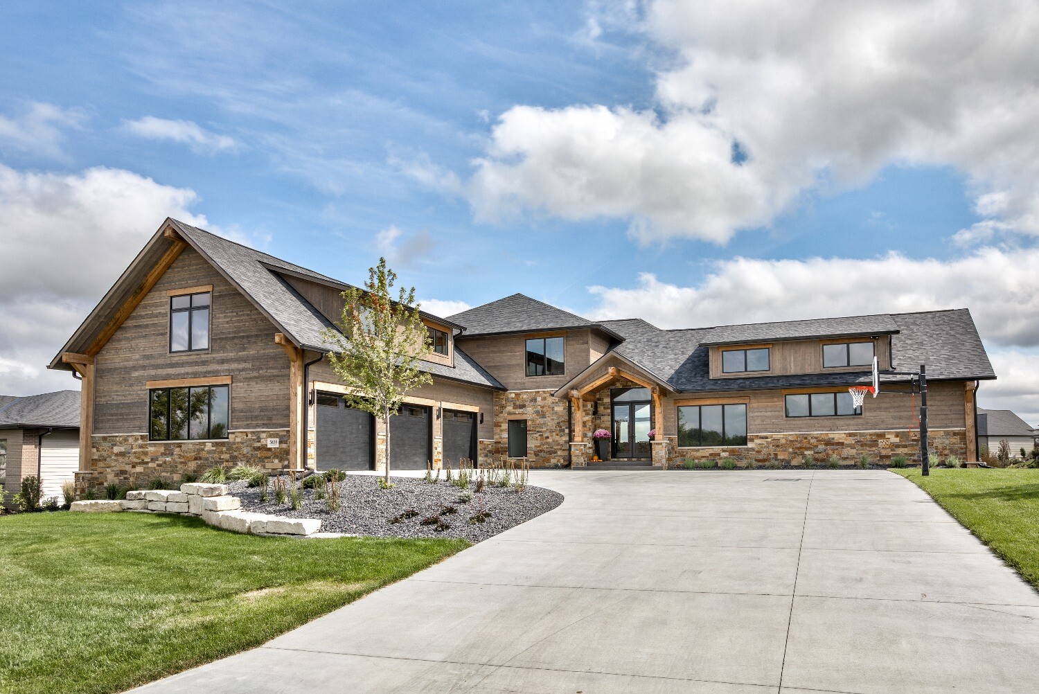 Beautiful Ranchwood home