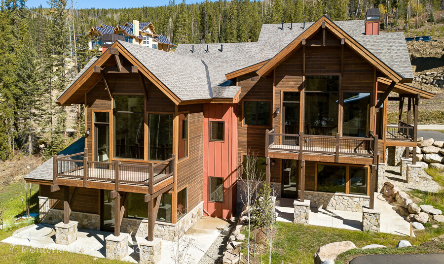 Duplex Built in an Extreme Climate using ranchwood™