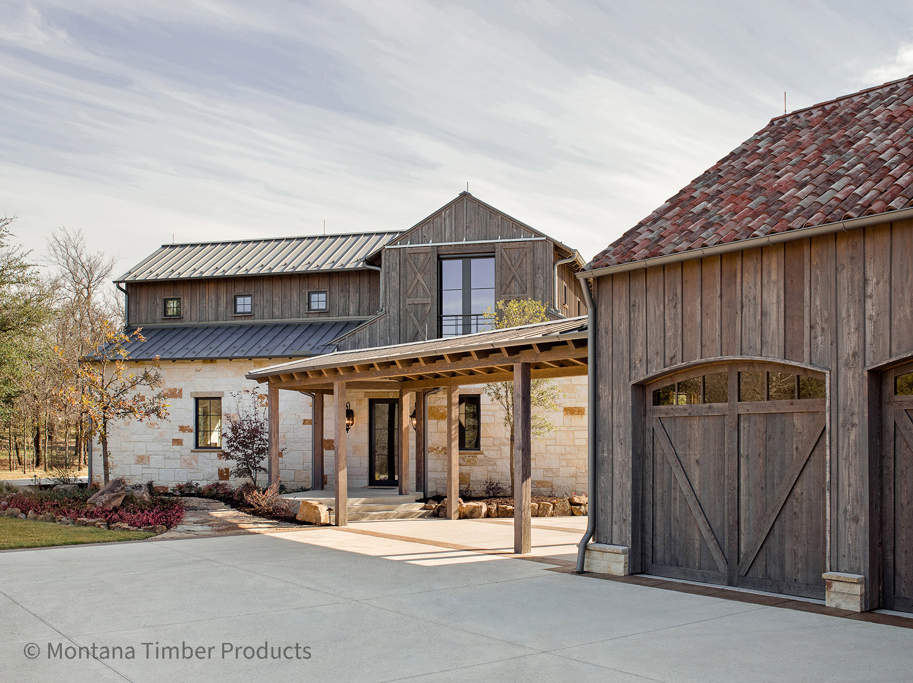 Rustic Elegance in Texas with ranchwood™