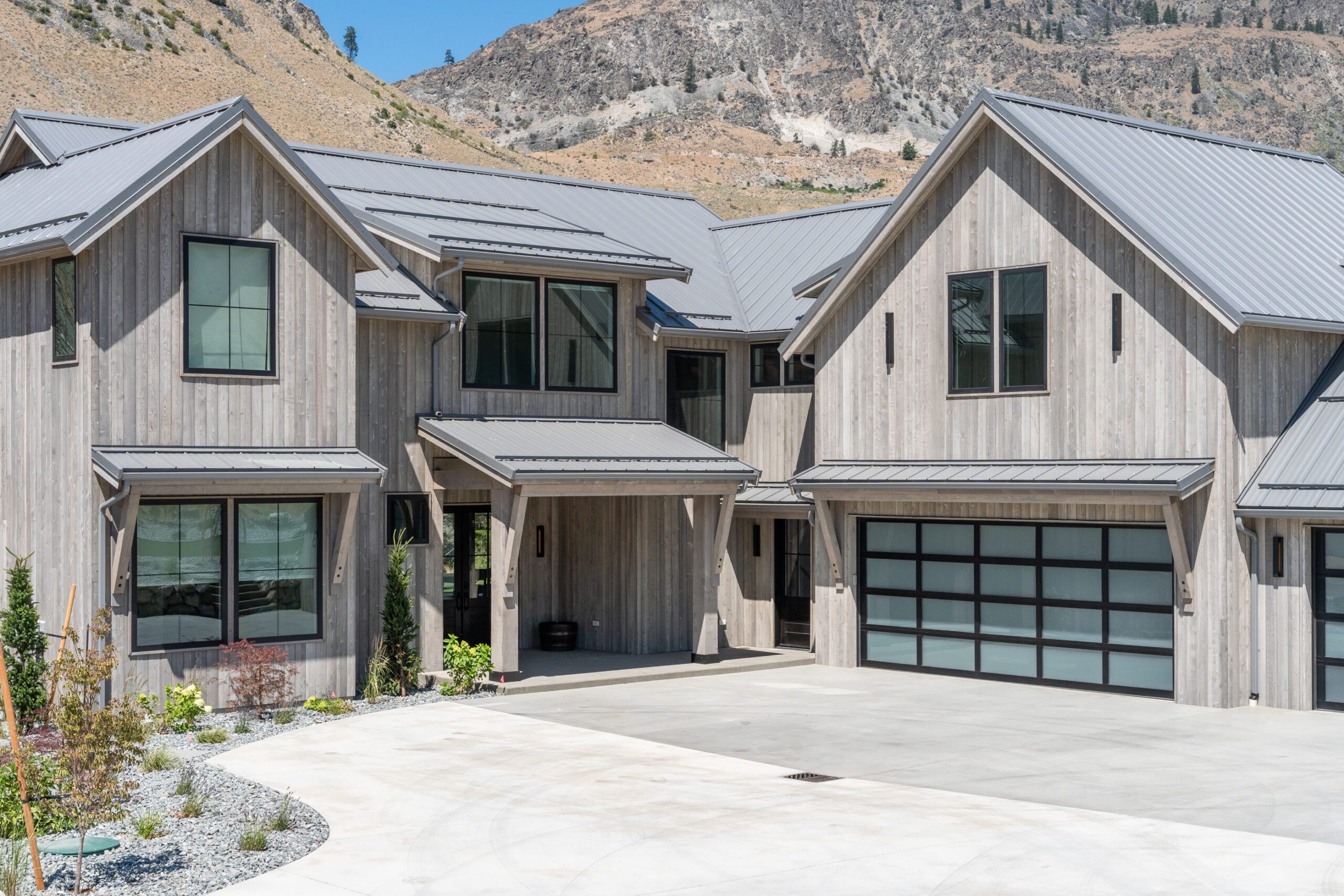 Modern Northwest Living: Orondo WA Residence Featuring Artisan Glacier Grey