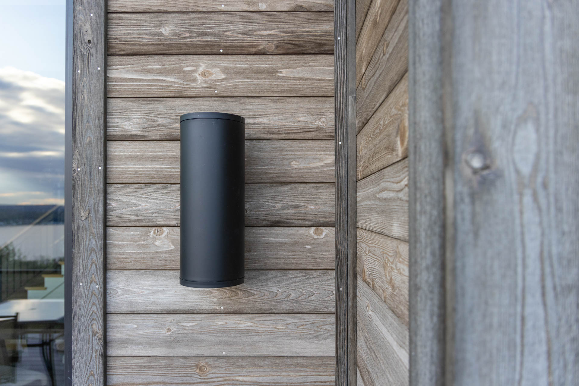 Black Accent Details against ranchwood Artisan cedar siding